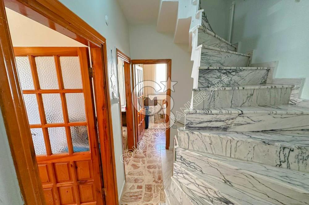 Güneş Tur Sitesi'nde Kat Mülkiyetli, Krediye Uygun 4+1 Tripleks Villa | Denize Yürüme Mesafesi
