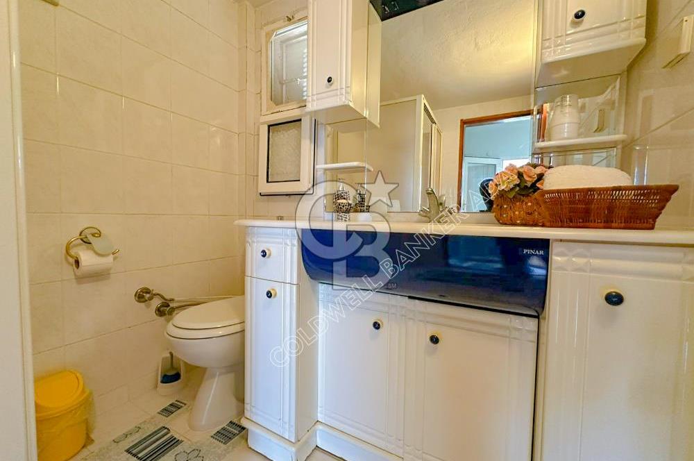 Güneş Tur Sitesi'nde Kat Mülkiyetli, Krediye Uygun 4+1 Tripleks Villa | Denize Yürüme Mesafesi