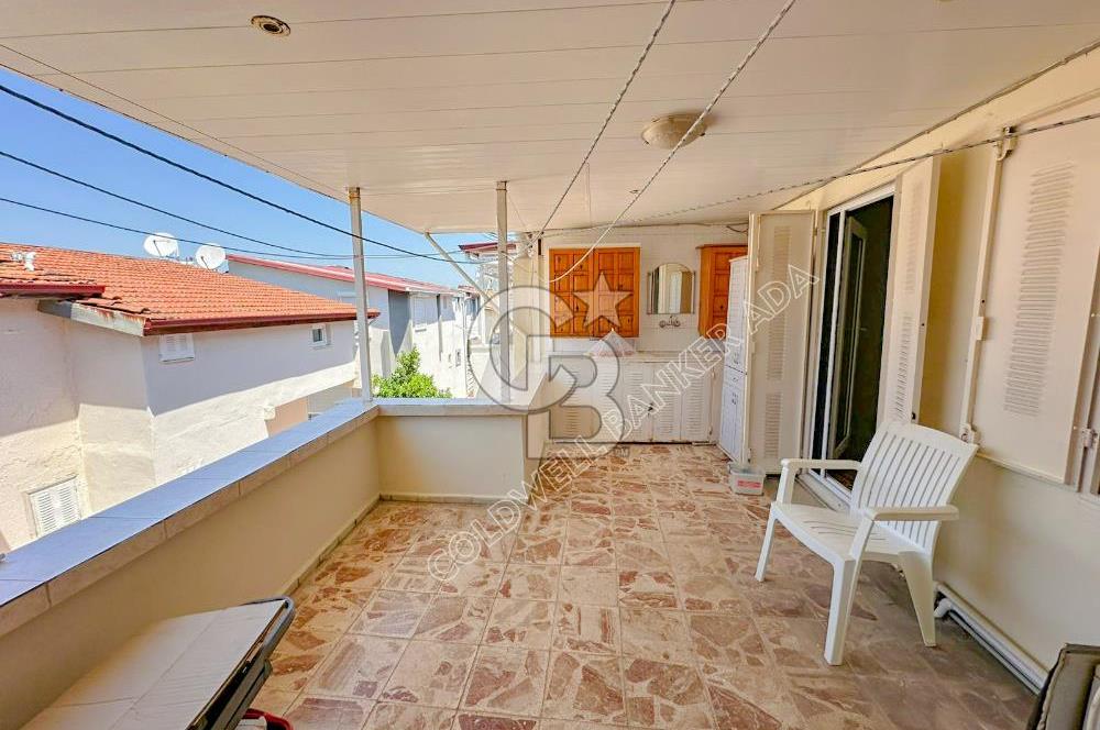 Güneş Tur Sitesi'nde Kat Mülkiyetli, Krediye Uygun 4+1 Tripleks Villa | Denize Yürüme Mesafesi