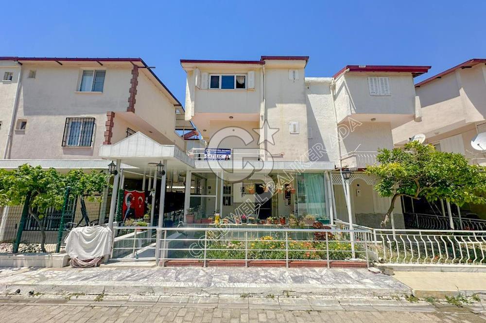 Güneş Tur Sitesi'nde Kat Mülkiyetli, Krediye Uygun 4+1 Tripleks Villa | Denize Yürüme Mesafesi
