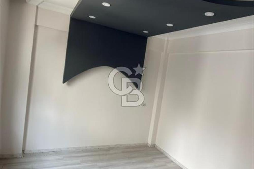 EVONADAN MURADİYE İSTASYON CADDESİNDE 2+1 DAİRE