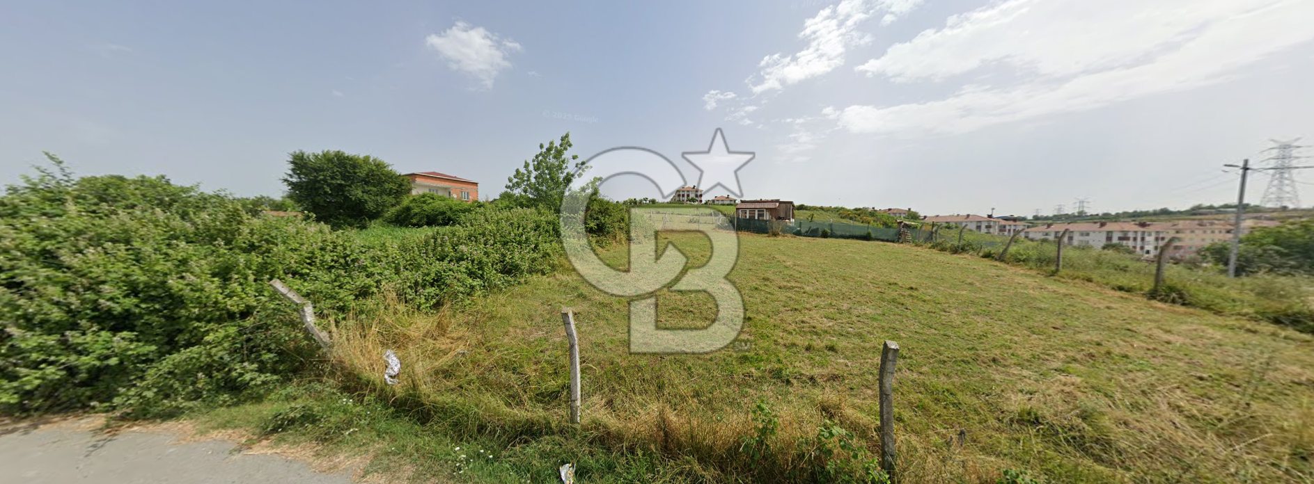 TAŞOLUK'TA SATILIK 450 M² HİSSELİ KONUT İMARLI ARSA