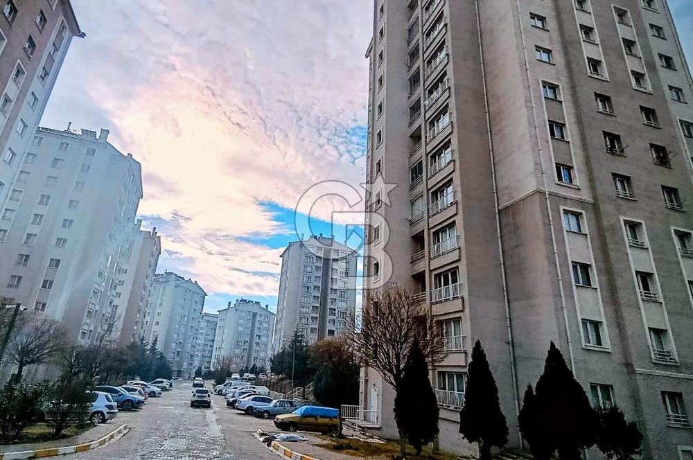 ANKARANIN YILDIZI YAPRACIKTA TOKİ BLOKLARINDA SATILIK DAİRE