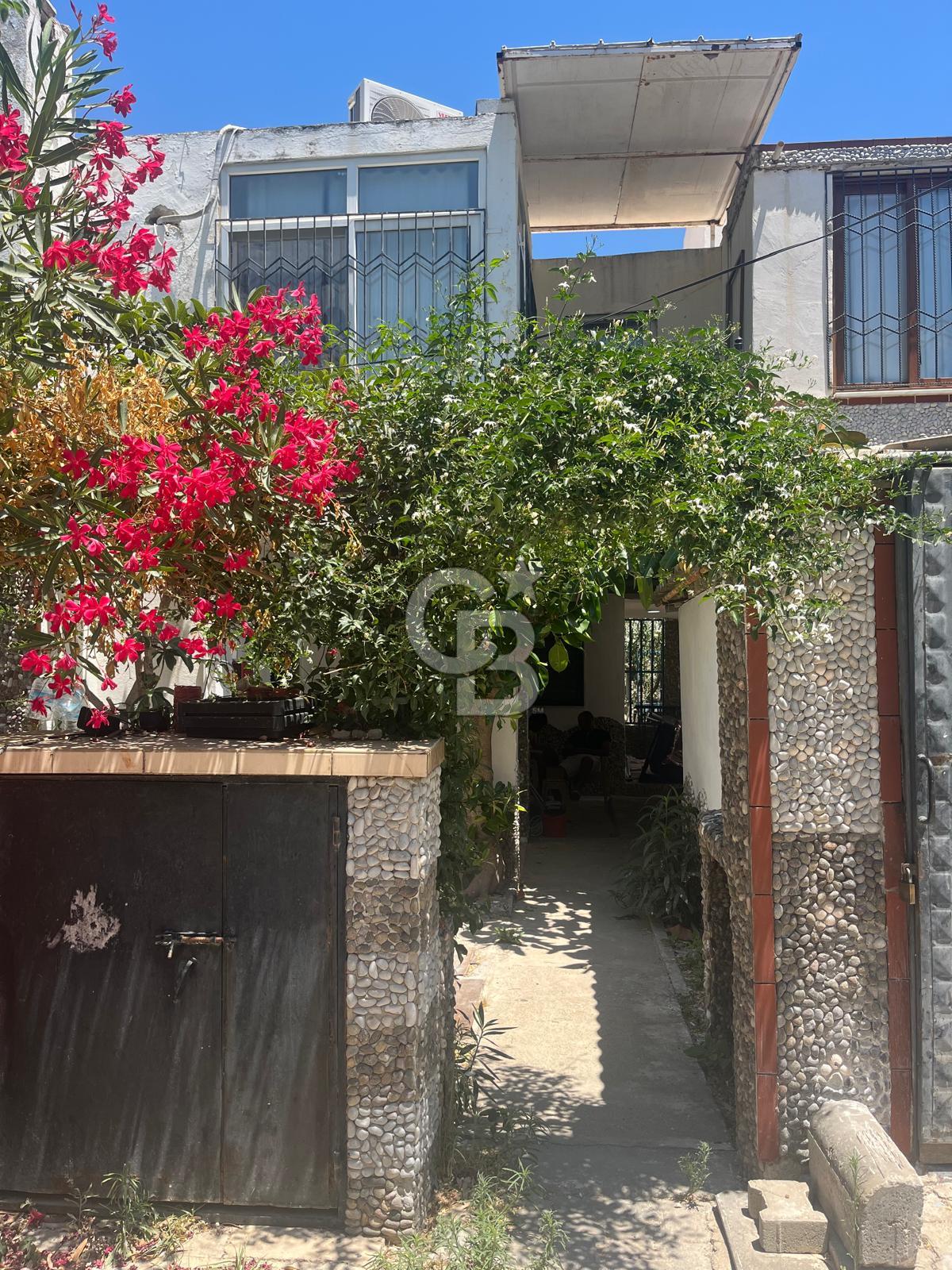 BODRUM YAHŞİ'DE SAHİLE 50 MT EŞYASIZ 2+1 KİRALIK DAİRE