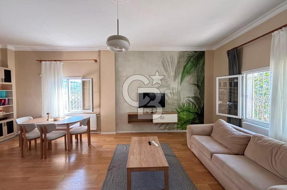 Güzelbahçe’de Müstakil Havuzlu Satılık Villa