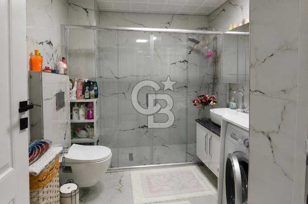 KADIKÖY'DE SATILIK 2+1 FULL TADİLATLI ARA KAT DAİRE