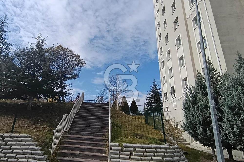 ANKARANIN YILDIZI YAPRACIKTA TOKİ BLOKLARINDA SATILIK DAİRE
