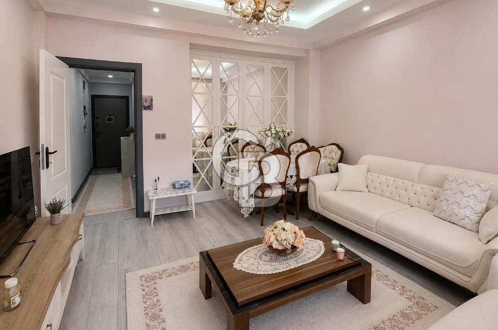 KADIKÖY'DE SATILIK 2+1 FULL TADİLATLI ARA KAT DAİRE