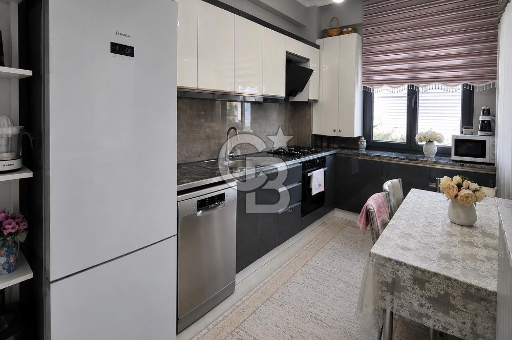 KADIKÖY'DE SATILIK 2+1 FULL TADİLATLI ARA KAT DAİRE