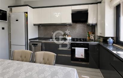 KADIKÖY'DE SATILIK 2+1 FULL TADİLATLI ARA KAT DAİRE