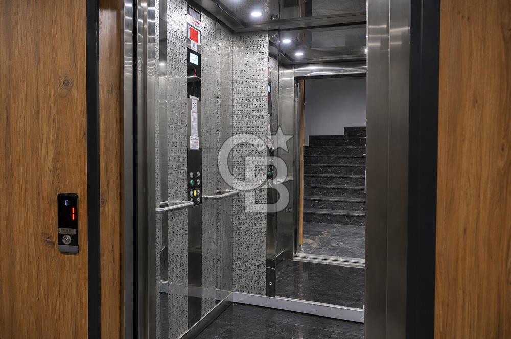 KADIKÖY'DE SATILIK 2+1 FULL TADİLATLI ARA KAT DAİRE