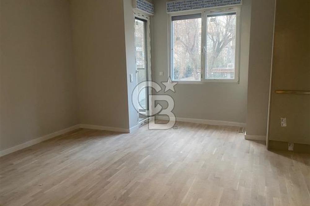 BAĞDAT CADDESİNE 100 MT MESAFEDE KİRALIK DAİRE
