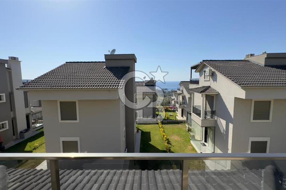 C.B. ROUTE | Bademli | Deniz manzaralı | Tripleks 3+1 Lüks Villa
