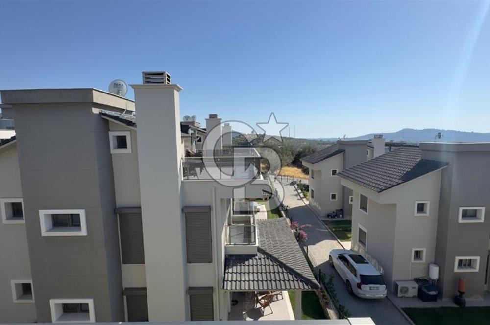 C.B. ROUTE | Bademli | Deniz manzaralı | Tripleks 3+1 Lüks Villa