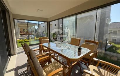 C.B. ROUTE | Bademli | Deniz manzaralı | Tripleks 3+1 Lüks Villa