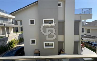 C.B. ROUTE | Bademli | Deniz manzaralı | Tripleks 3+1 Lüks Villa