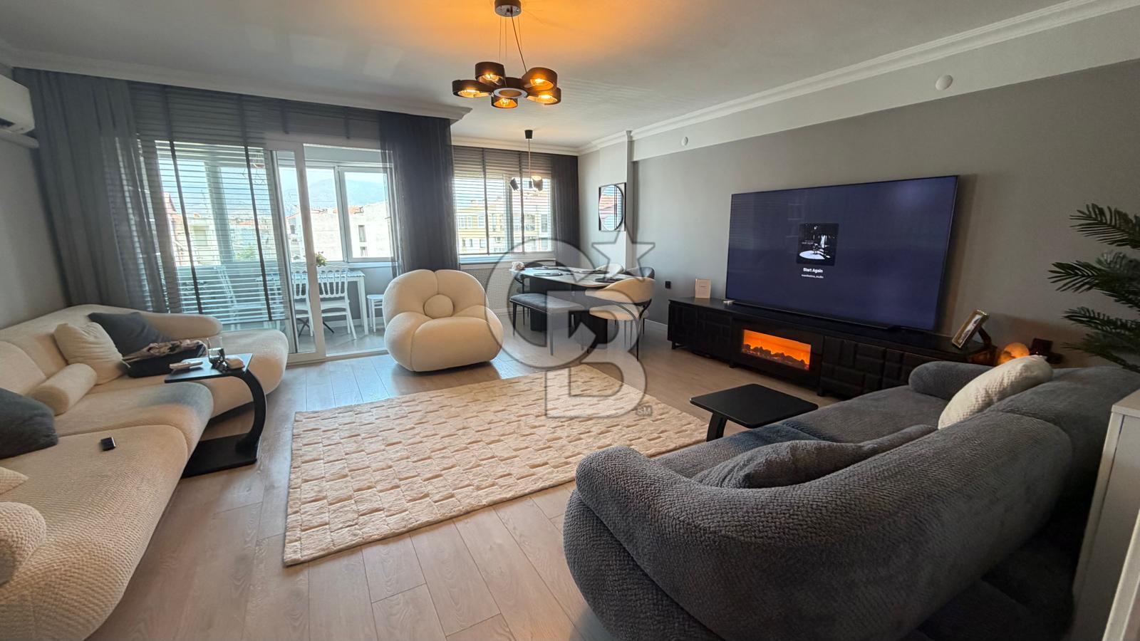 İzmir Karşıyaka Bostanlı'da 3+1 135m² Satılık Daire CB PH