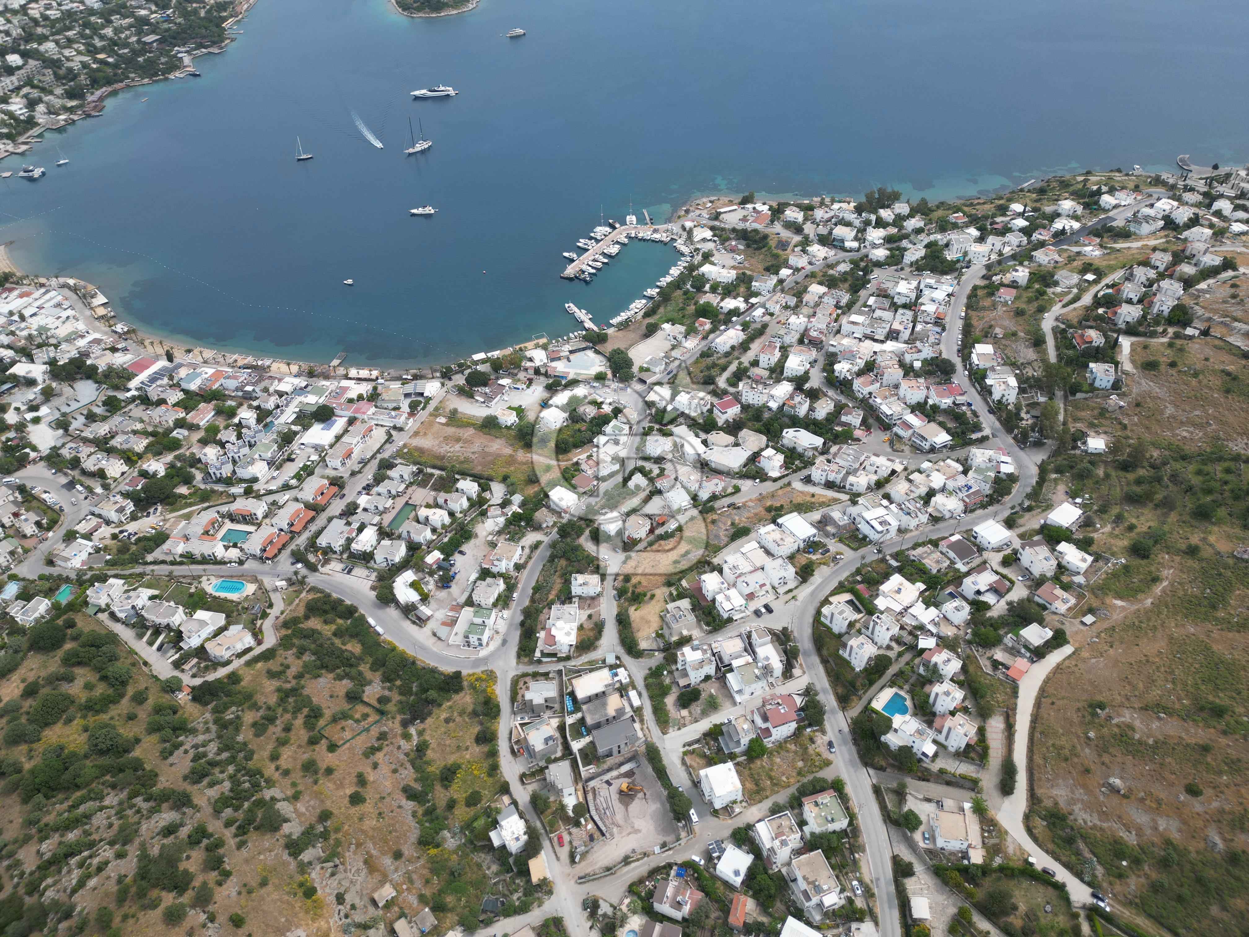 BODRUM TÜRKBÜKÜ'NDE SATILIK İMARLI ARSA