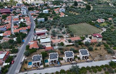 MENEMEN EMİRALEM'DE 2 VİLLA YAPIMINA UYGUN 0,40 EMSALLİ FIRSAT ARSA