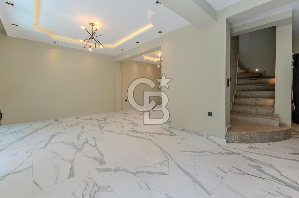 YALIKAVAK MERKEZE VE MARİNAYA YAKIN 4+1 SATILIK MÜKTAKİL VİLLA