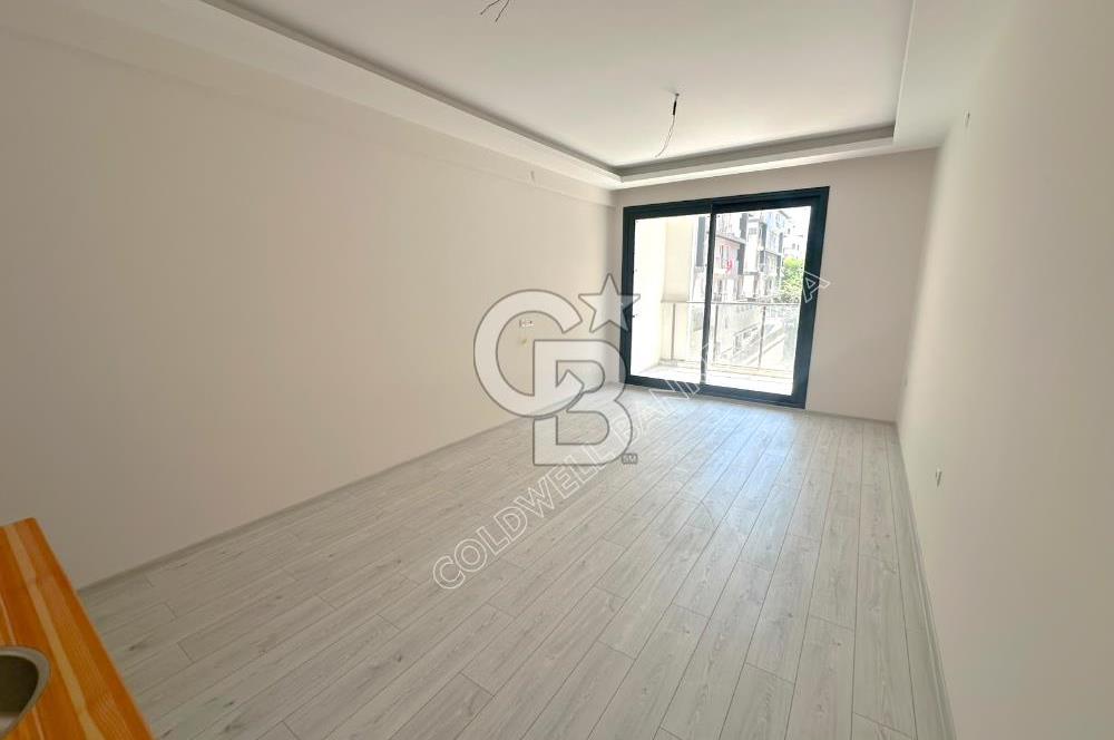 Kuşadası şehir merkezinde kiralık 1+0 yeni ofis