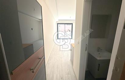 Kuşadası şehir merkezinde kiralık 1+0 yeni ofis