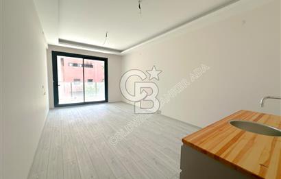 Kuşadası şehir merkezinde kiralık 1+0 yeni ofis