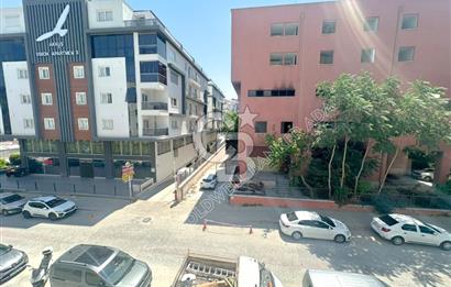 Kuşadası şehir merkezinde kiralık 1+0 yeni ofis