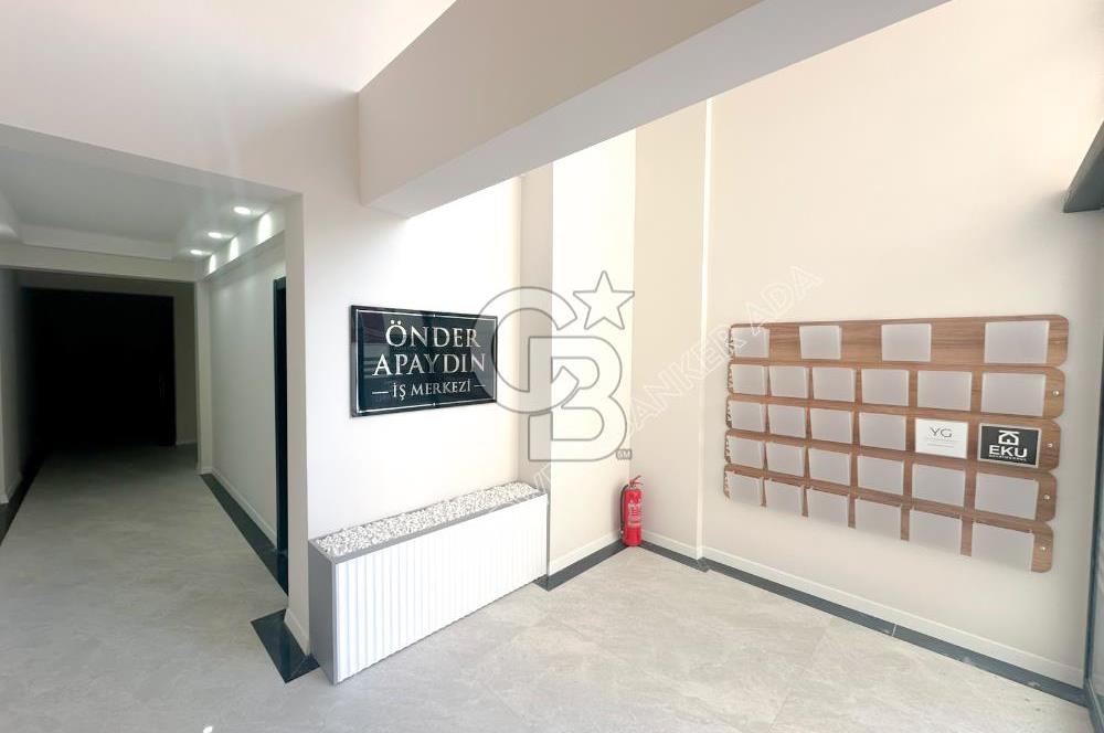Kuşadası şehir merkezinde kiralık 1+0 yeni ofis