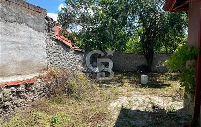CB CITY'DEN SİVRİHİSAR GEDİK MAHALLESİNDE AYNI AVLUDA SATILIK EV VE ARSA