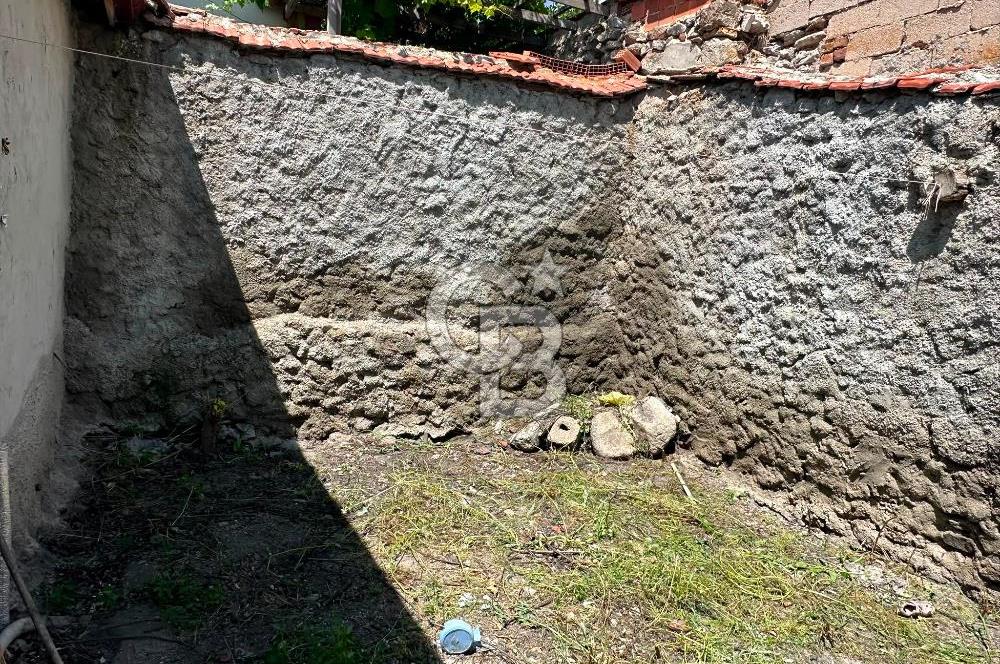 CB CITY'DEN SİVRİHİSAR GEDİK MAHALLESİNDE AYNI AVLUDA SATILIK EV VE ARSA