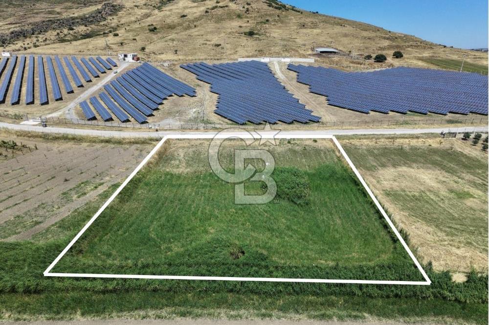FOÇA YENİBAĞARASI'NDA SATILIK 1.468 M² TARLA