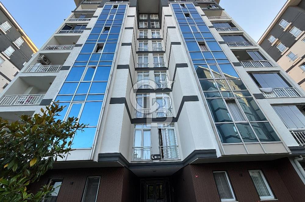 ÇEKMEKÖY TAŞDELEN AKASYA EVLERİ'NDE SATILIK HAVUZLU 2+1 DAİRE
