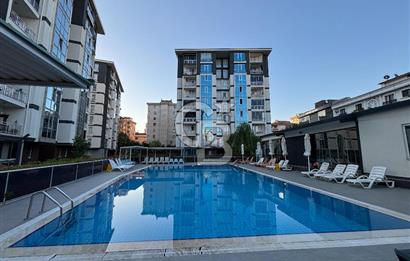 ÇEKMEKÖY TAŞDELEN AKASYA EVLERİ'NDE SATILIK HAVUZLU 2+1 DAİRE