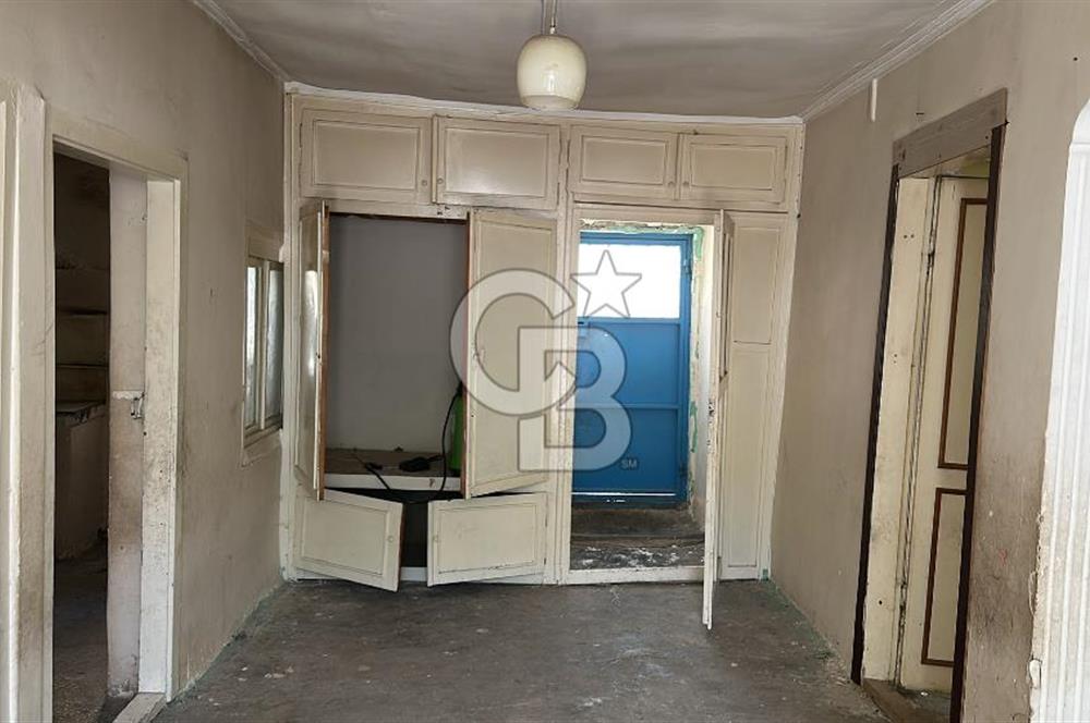 CB CITY'DEN SİVRİHİSAR GEDİK MAHALLESİNDE AYNI AVLUDA SATILIK EV VE ARSA