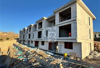 COLDWELL BANKER SAFİR'dn TECDE de SATILIK PREMİUM TRİBLEKS VİLLA - 1 - 356968