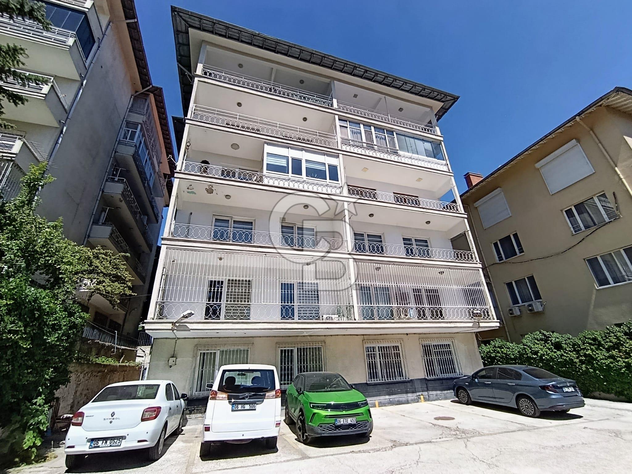 CİNNAH CADDESİ ÜZERİNDE TABELA DAĞERİ YÜKSEK OFİS BÜRO
