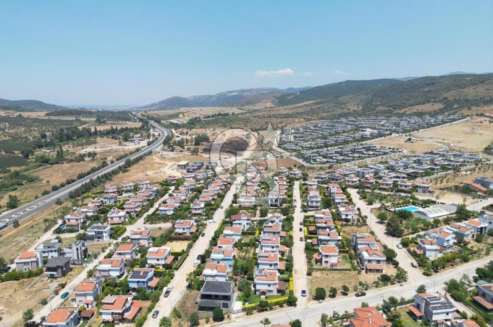 Urla Bademler Doğa Evleri'nde Müstakil 4+1 Villa