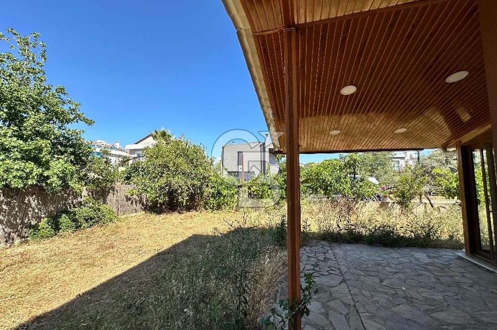 Urla Bademler Doğa Evleri'nde Müstakil 4+1 Villa