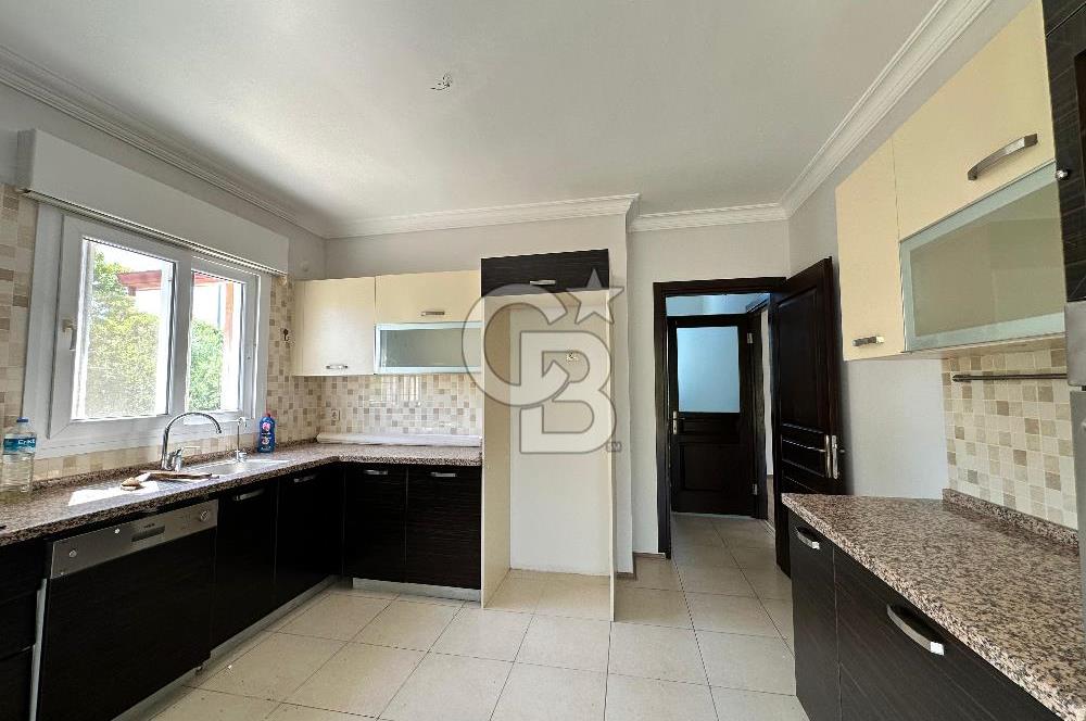 Urla Bademler Doğa Evleri'nde Müstakil 4+1 Villa