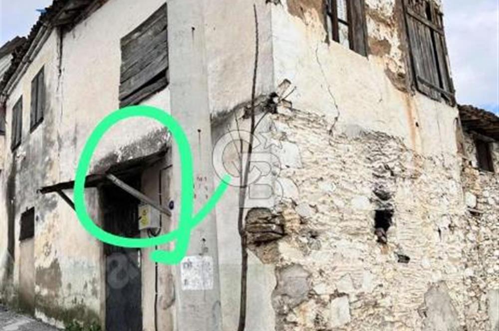 İzmir Bayındır Orta Mah 50 M2 Satılık Müstakil Ev
