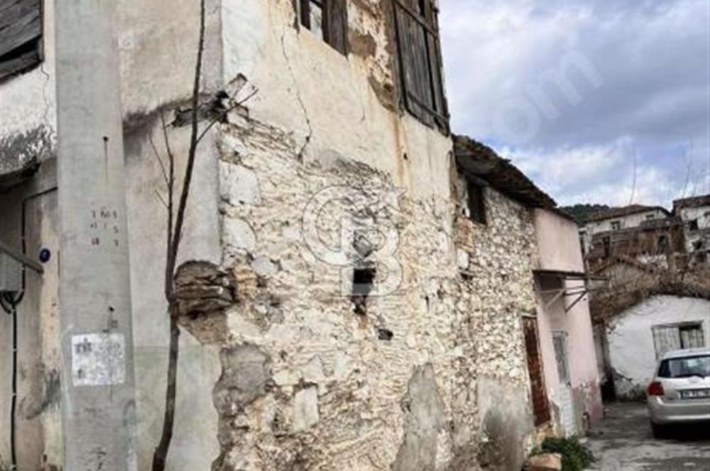 İzmir Bayındır Orta Mah 50 M2 Satılık Müstakil Ev
