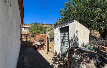 İzmir Bergama Seklik Köyünde 2,5 Dönüm Zeytinlik İçinde Satılık Müstakil Ev