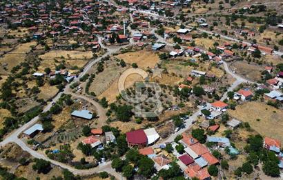İzmir Bergama Seklik Köyünde 2,5 Dönüm Zeytinlik İçinde Satılık Müstakil Ev