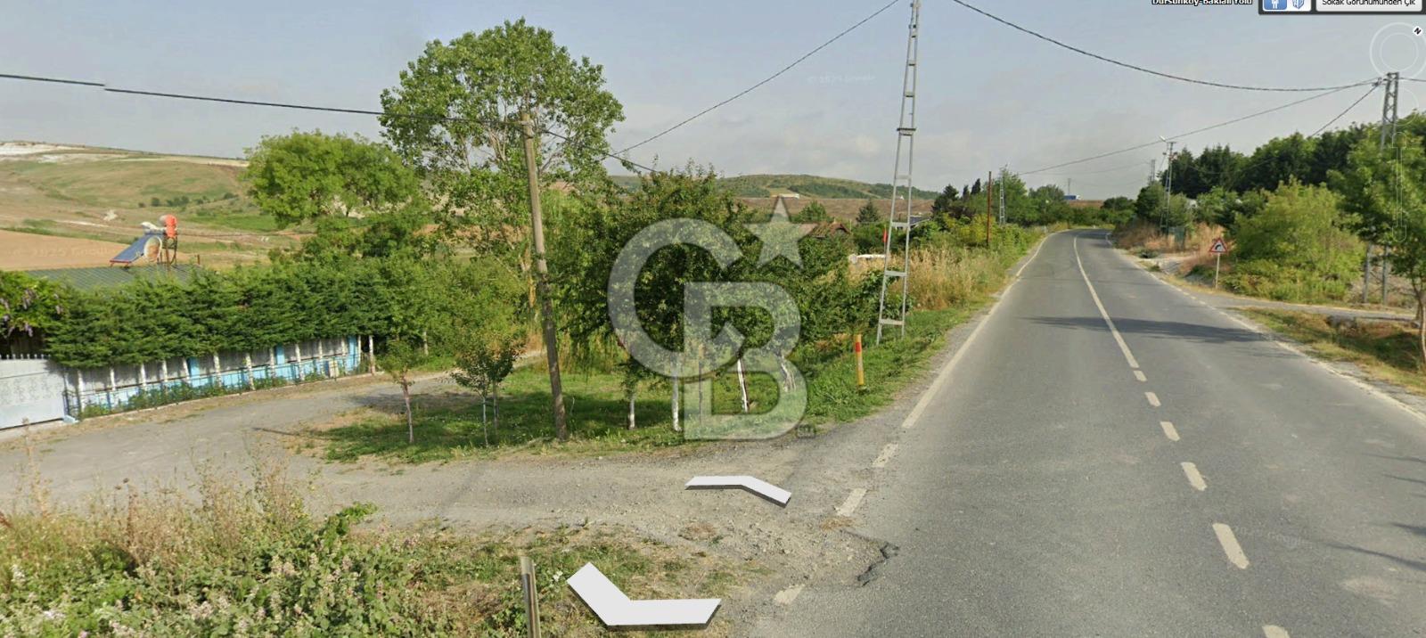 ARNAVUTKÖY'DE KİRALIK 2900 M² ARSA