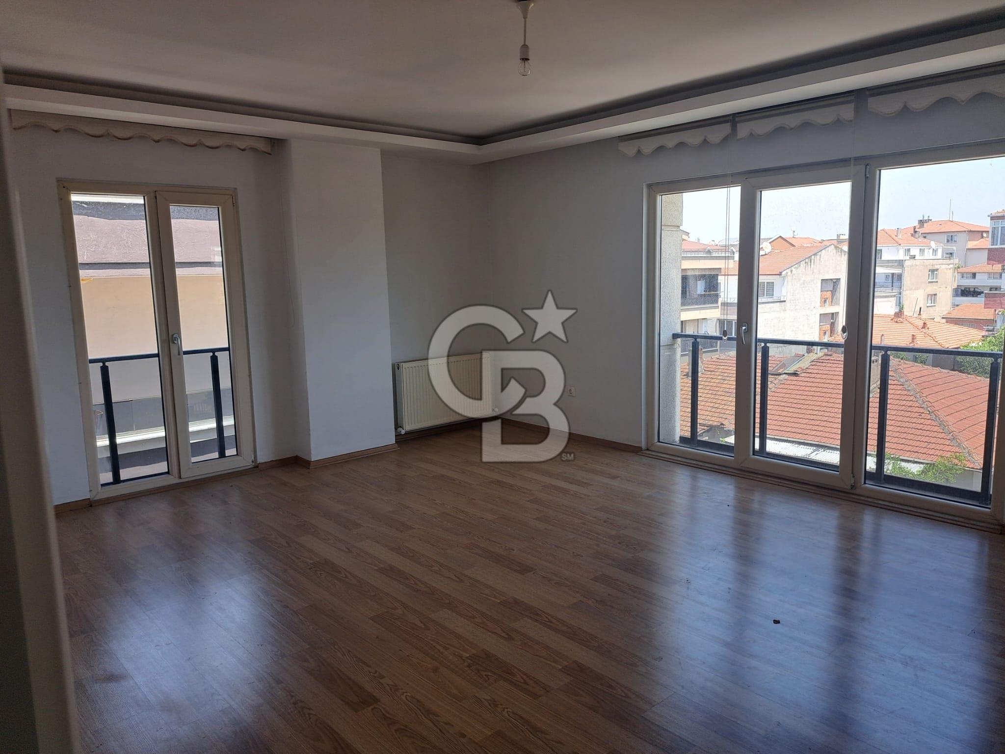 YALOVA GAZİOSMANPAŞA 4+1 KULLANIŞLI SATILIK DUBLEKS DAİRE