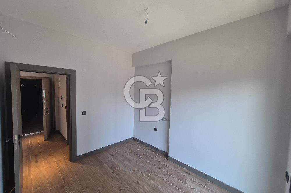 Bayraklı Marka Premium Ön Cephede Yerden Isıtmalı 1+1 Kiralık