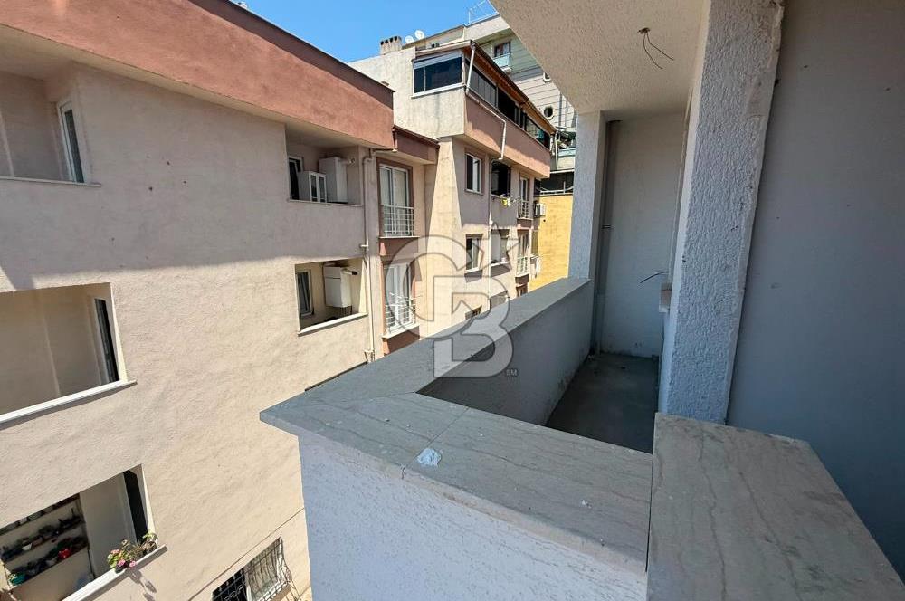 AKSE SAPAĞINDA METRONUN YANI SATILIK 3+1 DAİRE