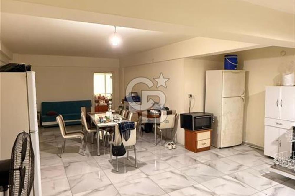 SARUHANLIDA CADDE ÜZERİ KİRACILI 293m² ÇİFT CEPHE SATILIK DÜKKAN