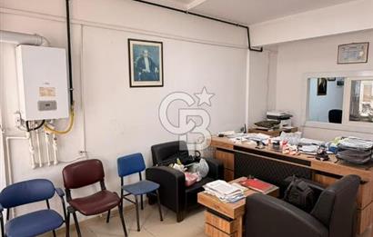 SARUHANLIDA CADDE ÜZERİ KİRACILI 293m² ÇİFT CEPHE SATILIK DÜKKAN